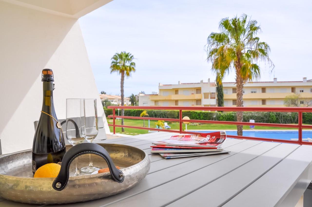 Lovelystay - 2Br Modern, Pool Access, Close To Marina & Beach Куартейра Екстериор снимка